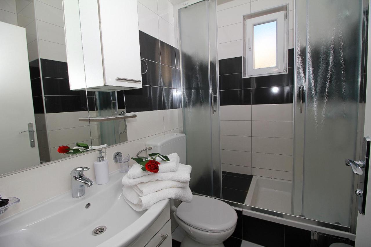 Apartmani Bozena Makarska Dış mekan fotoğraf