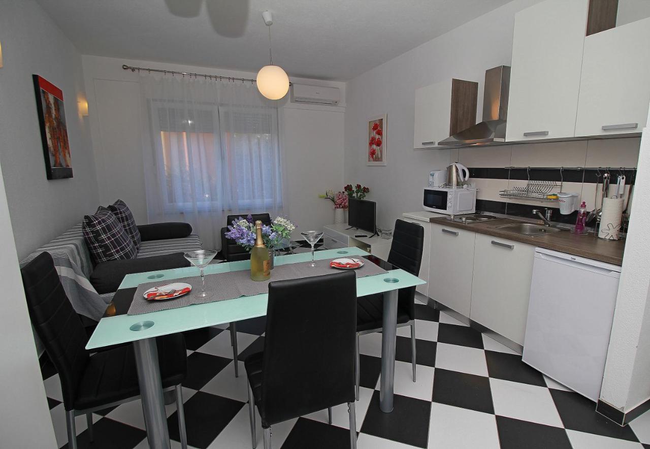Apartmani Bozena Makarska Dış mekan fotoğraf